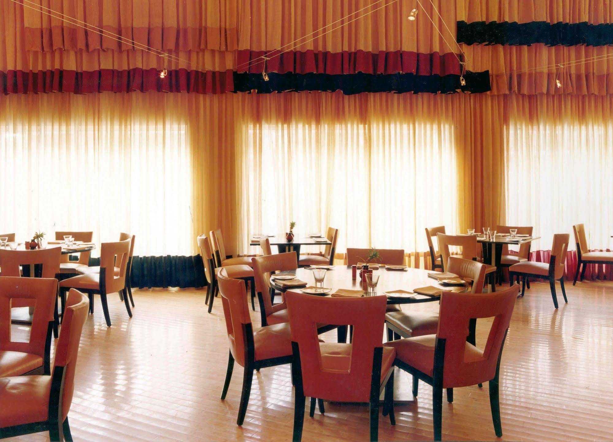 The Park Chennai Hotel Restaurant foto
